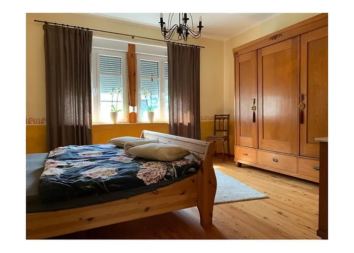 Mosel 度假居 摩泽尔河畔的泽尔